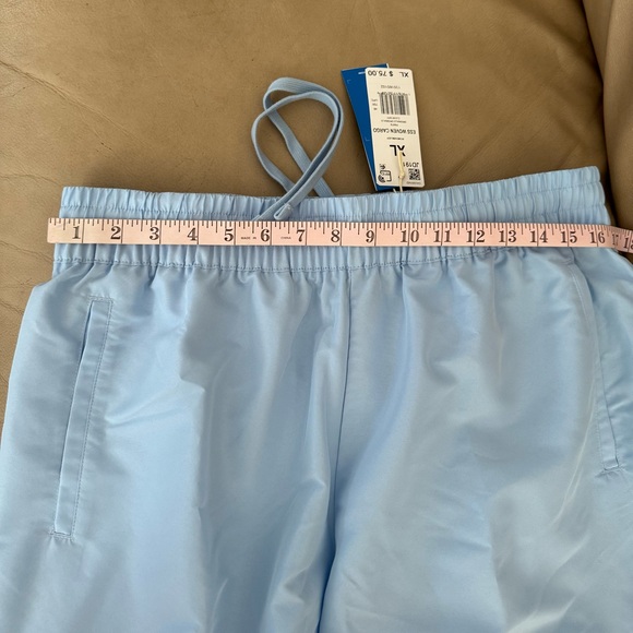 adidas Originals Essentials Woven Cargo Pants. Size XL. MSRP $75 - Picture 8 of 17